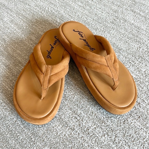 NWT Free People Wonderland Thong Sandal - Picture 3 of 11